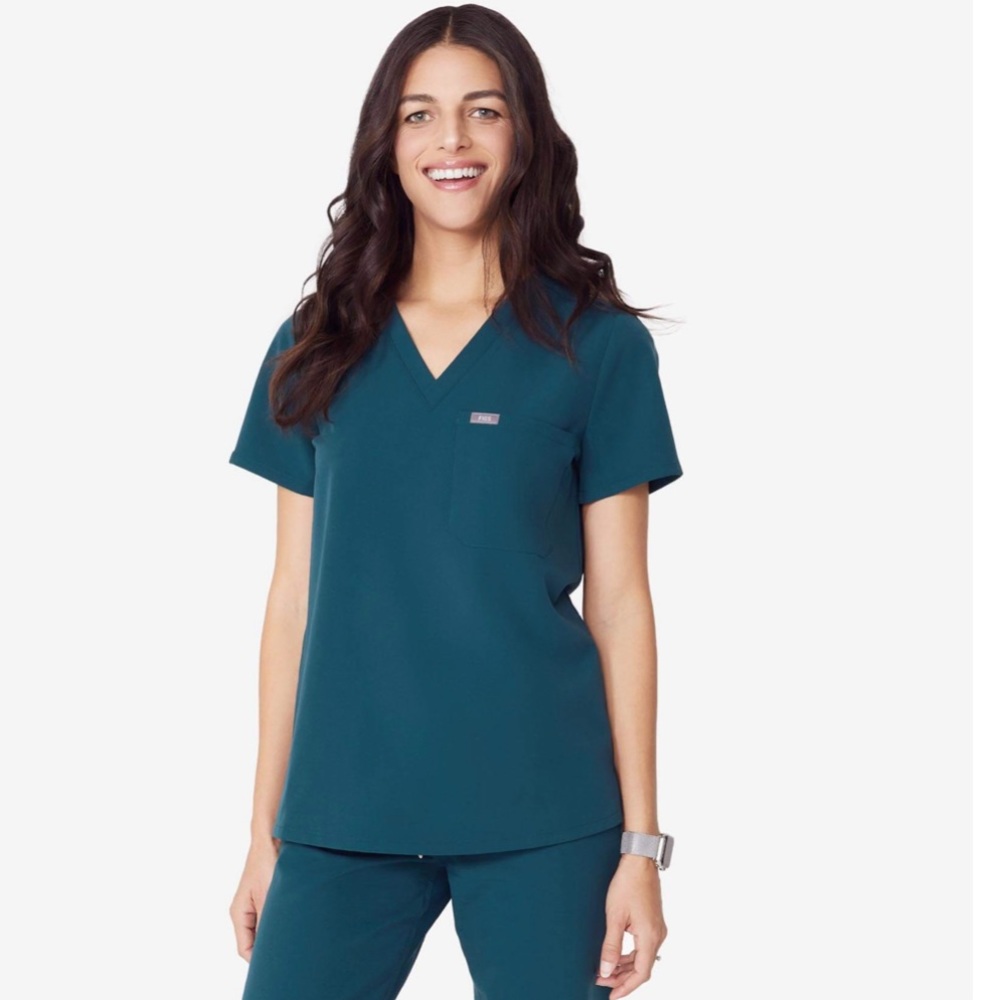 NWT Caribbean Blue Catarina Style Figs Scrub Top